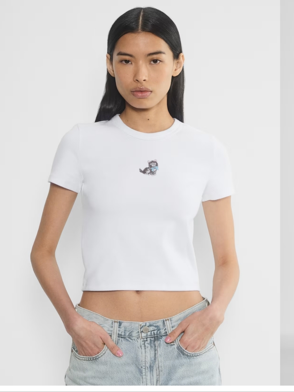 Aritzia Sunday Best Short Sleeve Tee with Tiny Kitten Embroidery Size XS